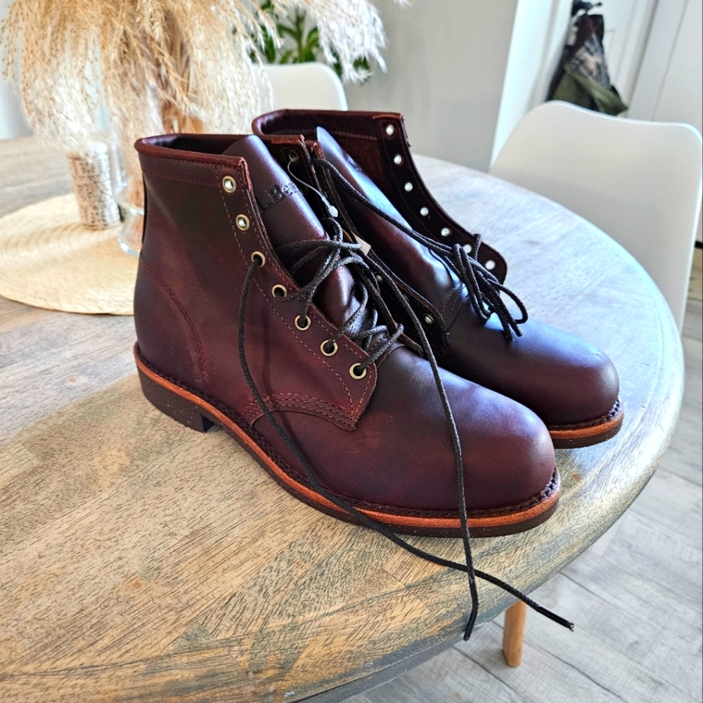 NWT L.L. Bean Chippewa boots